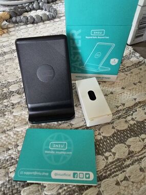 INIU Wireless Charging Stand - Black